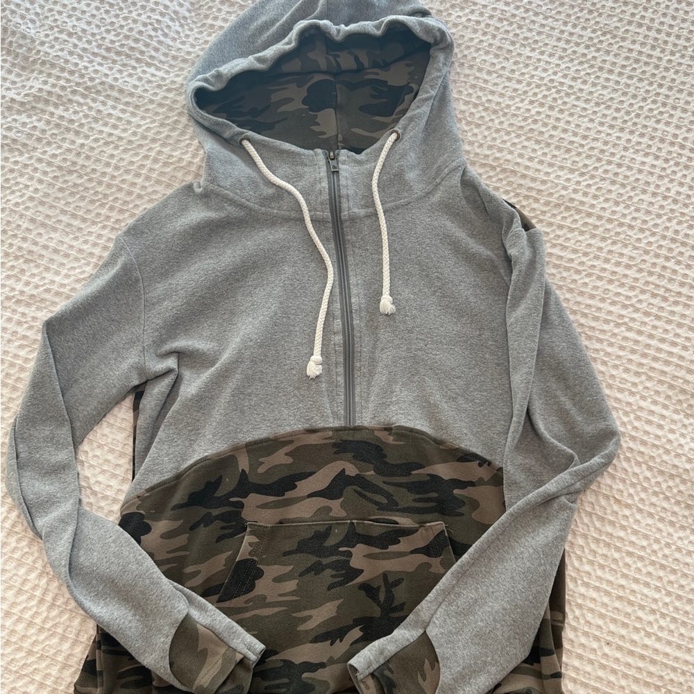 AMPERSAND AVE Gray and Camouflage Hoodie